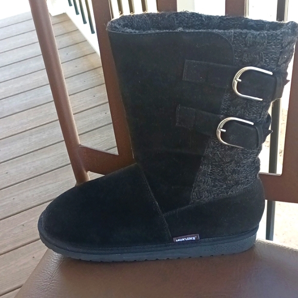 Mukluks in Great Used Condition Black Suede Boots - Picture 3 of 8